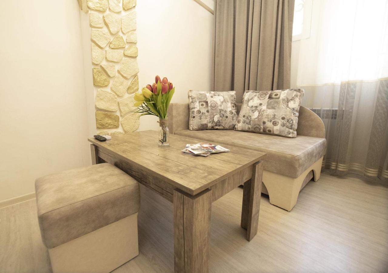Hotel Premium Armenia Γιερεβάν Εξωτερικό φωτογραφία